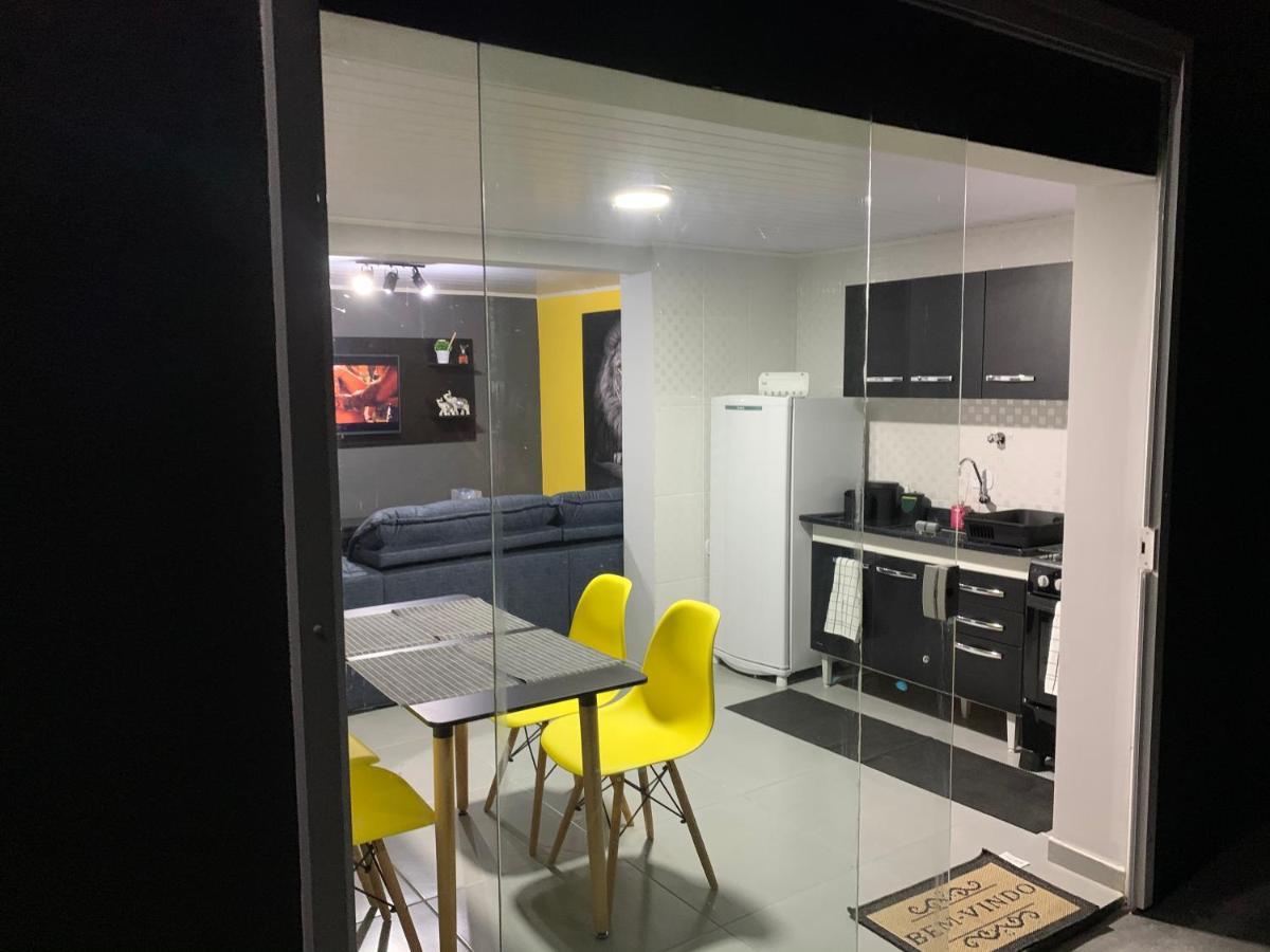 Kitnet Aconchegante Em Bairro Nobre Bem Localizado Appartement Campos do Jordão Buitenkant foto